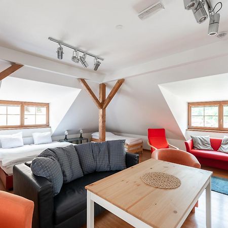 Apartman Muzeum Obchodu Karlštejn Exteriör bild