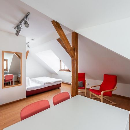 Apartman Muzeum Obchodu Karlštejn Exteriör bild