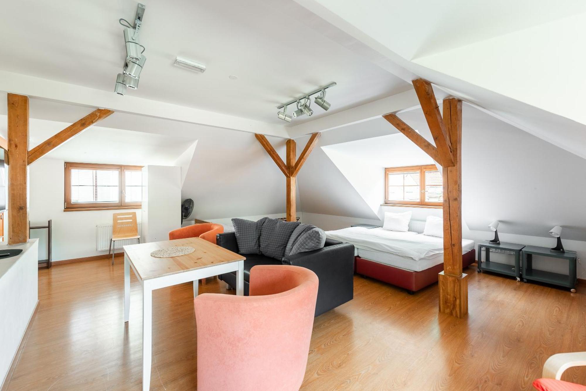 Apartman Muzeum Obchodu Karlštejn Exteriör bild
