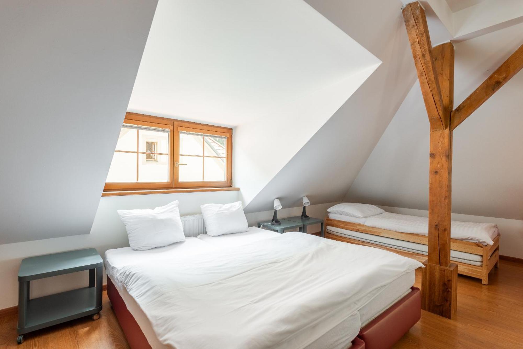 Apartman Muzeum Obchodu Karlštejn Exteriör bild