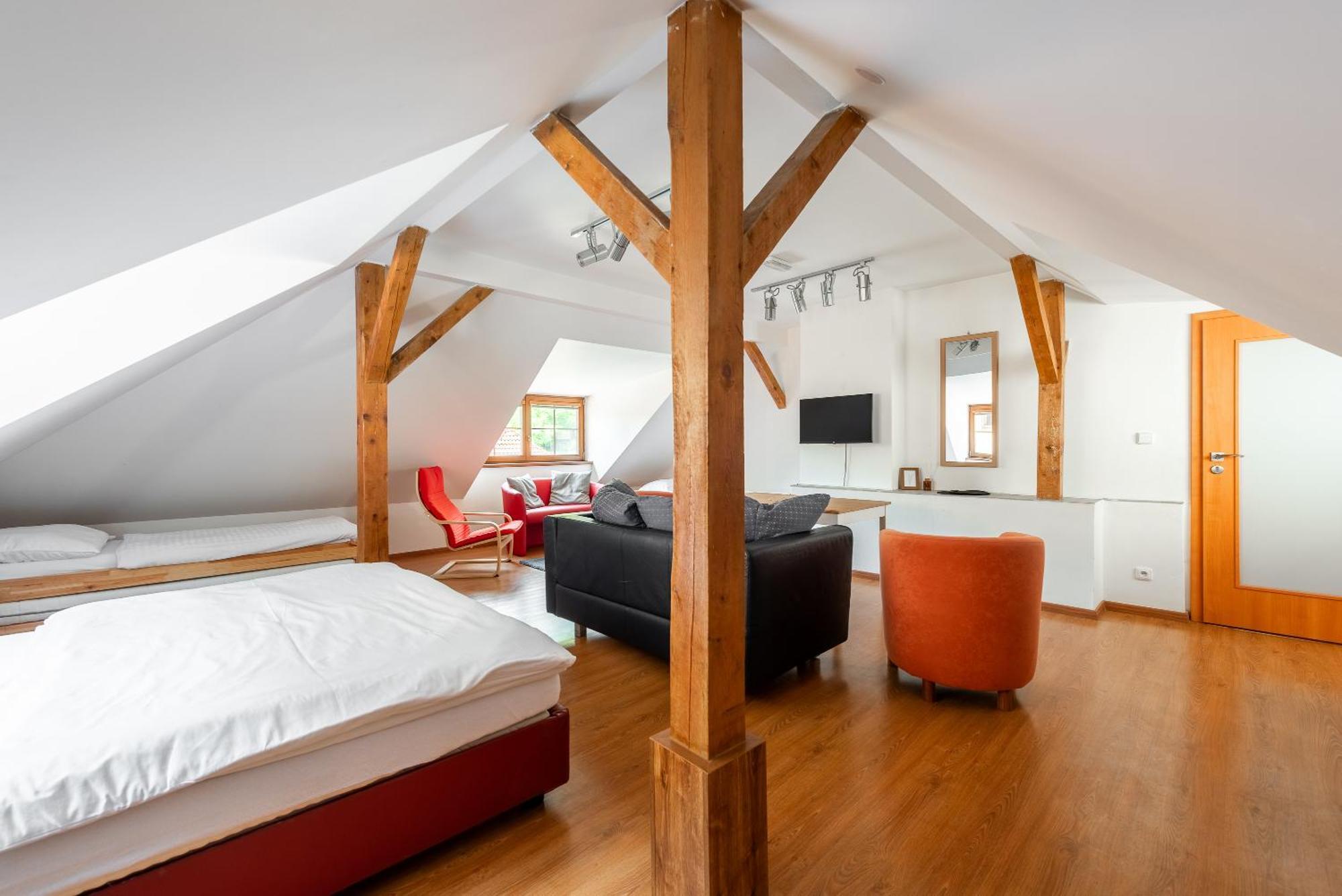 Apartman Muzeum Obchodu Karlštejn Exteriör bild
