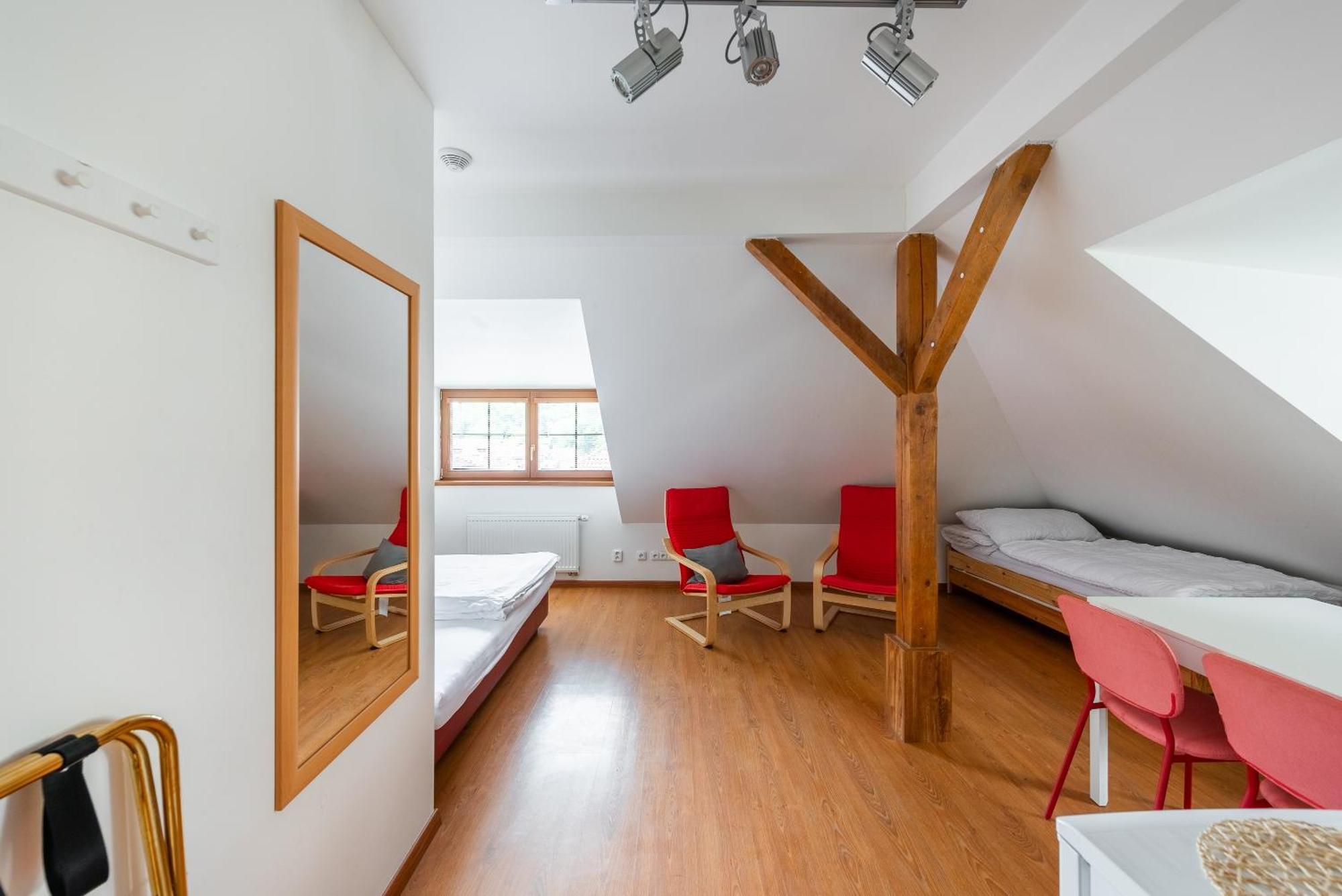 Apartman Muzeum Obchodu Karlštejn Exteriör bild