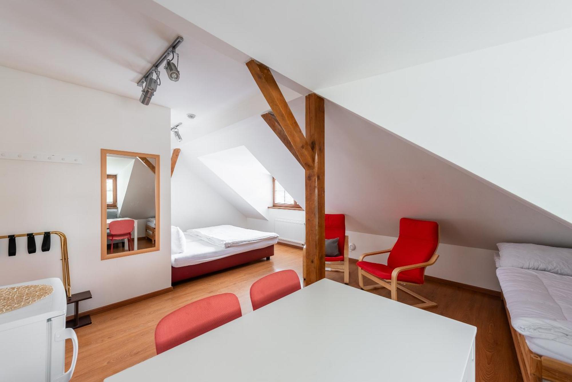 Apartman Muzeum Obchodu Karlštejn Exteriör bild